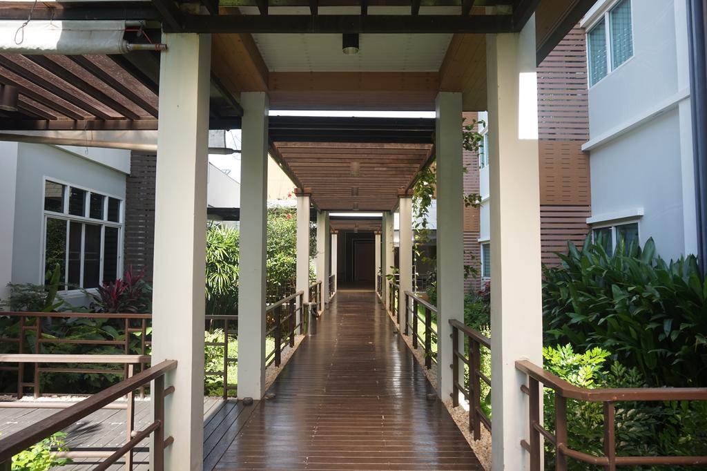 โรงแรมเอกลดา นางรอง ภายนอก รูปภาพ